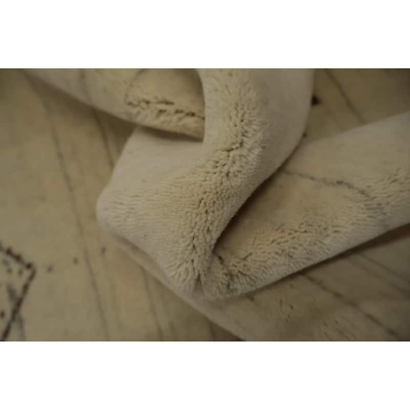 Hand Knotted Oriental 100% Wool Carpet Tribal Animal Pictorial Beige & Ivories Gabbeh Area Rug - 5' 2'' X 3' 3''
