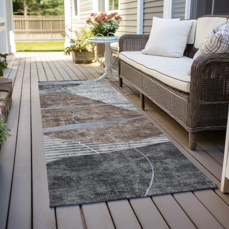 Machine Washable Indoor/ Outdoor Chantille Contemporary Abstract Rug - Chocolate - 2'3" x 7'6"