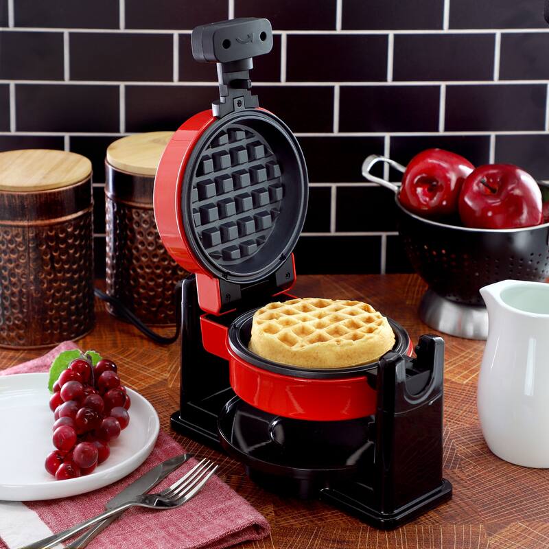 5 Inch Nonstick Round Electric Classic Belgian Waffle Maker in Red