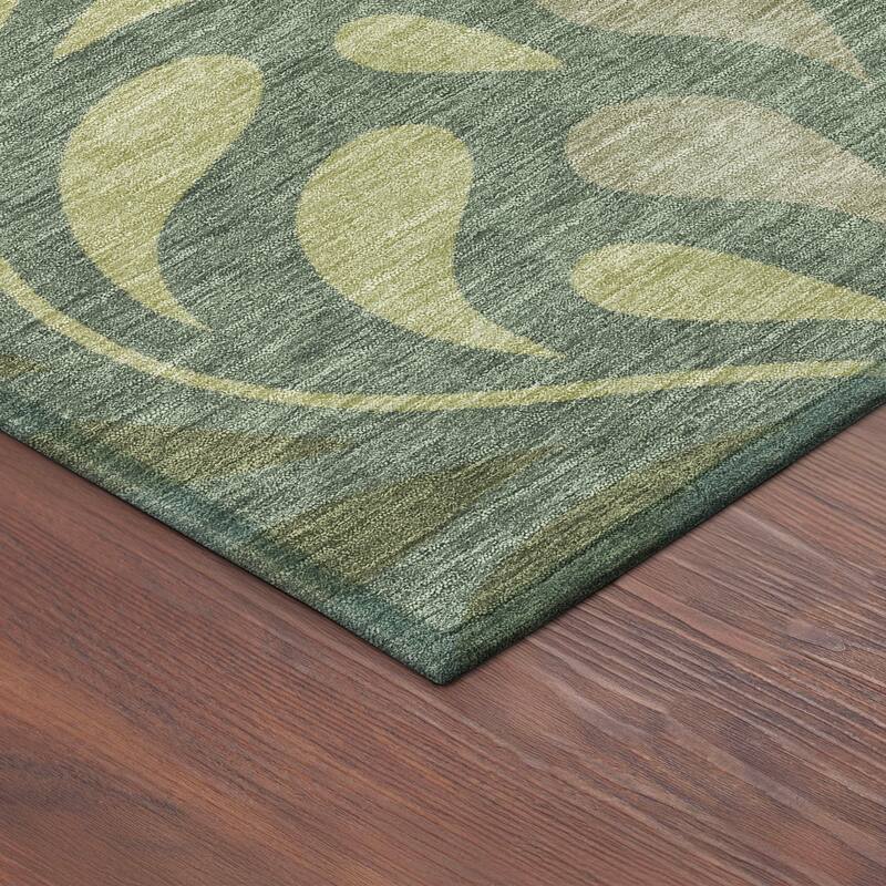 Machine Washable Indoor/ Outdoor Floral Arabesque Chantille Rug