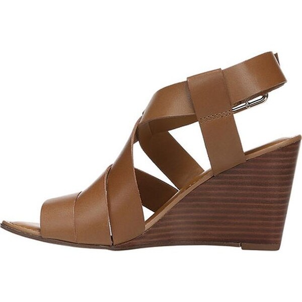 franco sarto yara