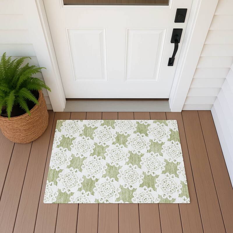 Machine Washable Indoor/ Outdoor Global Motif Chantille Rug - Aloe - 1'8" x 2'6"
