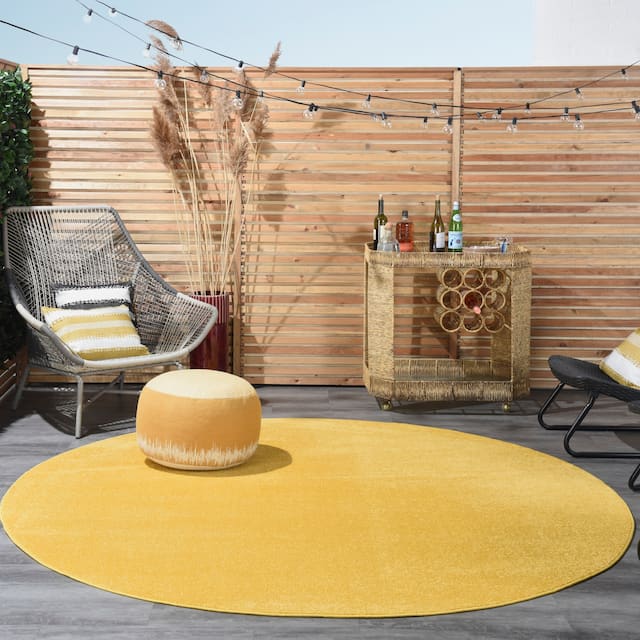 Nourison Essentials Solid Contemporary Indoor/ Outdoor Area Rug - 8' Round - Yellow