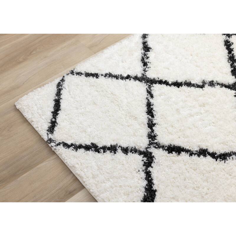 Taylor Collection - Cream Charcoal Soft Shag Trellis Indoor Area Rug