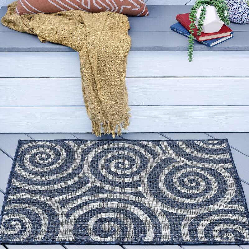 Colonnade Transitional Geometric Indoor/Outdoor Area Rug