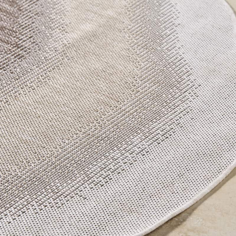Livabliss Miami Beach Traditional Indoor/Outdoor Area Rug