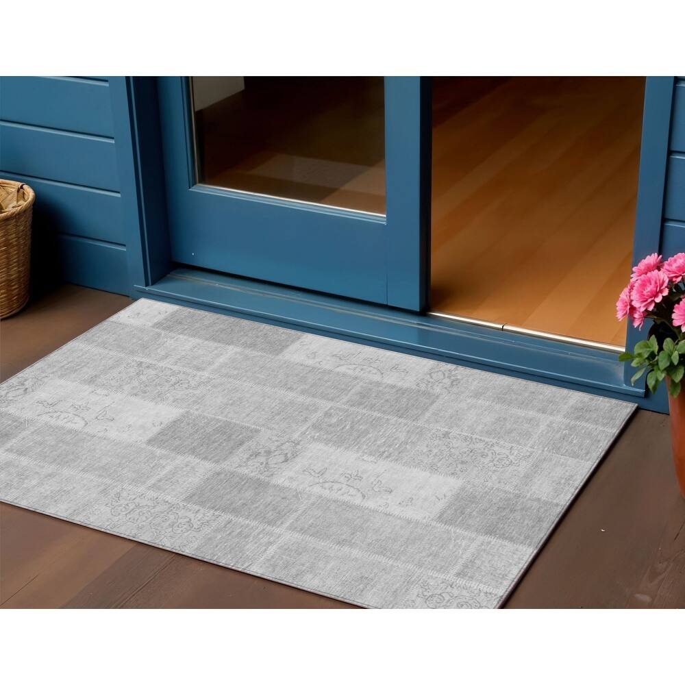 HomeRoots Patchwork Traditional Rectangle Outdoor Rug