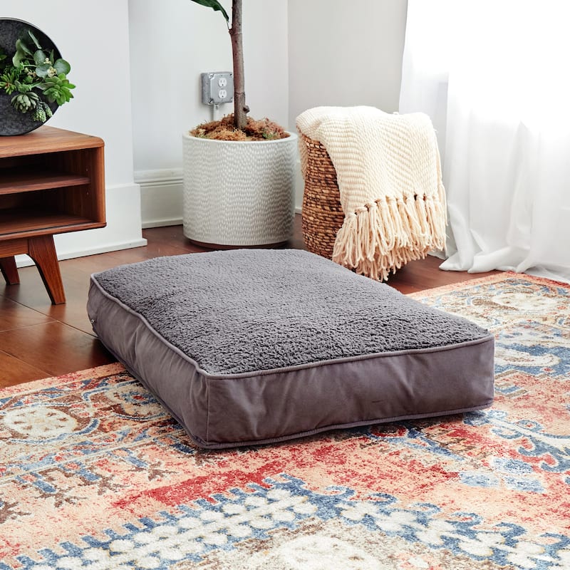Happy Hounds Buster Deluxe Gray Sherpa Dog Bed