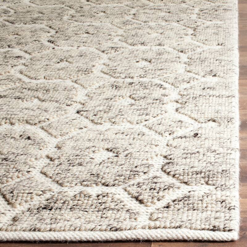 Martha Stewart by SAFAVIEH Handmade Vermont Wool Rug