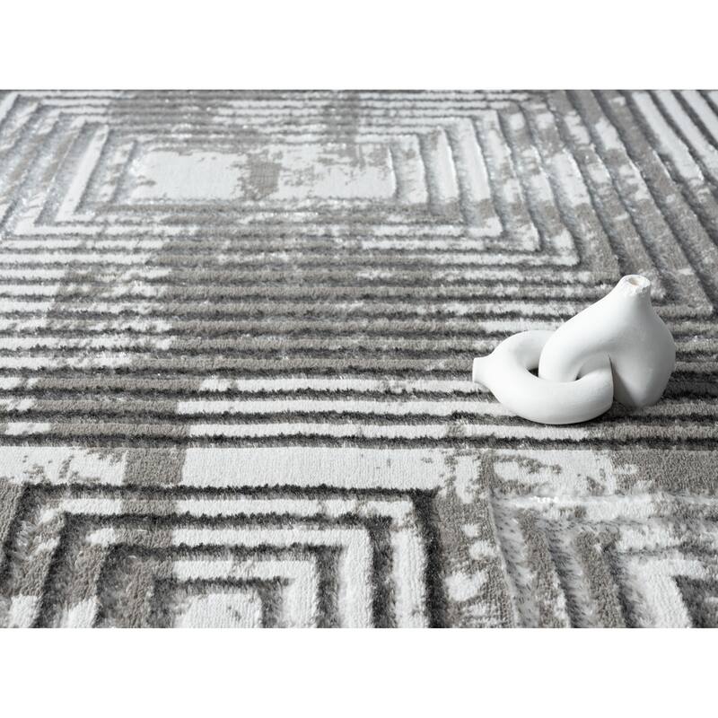 Empire Collection Grey Geometrical Area Rug