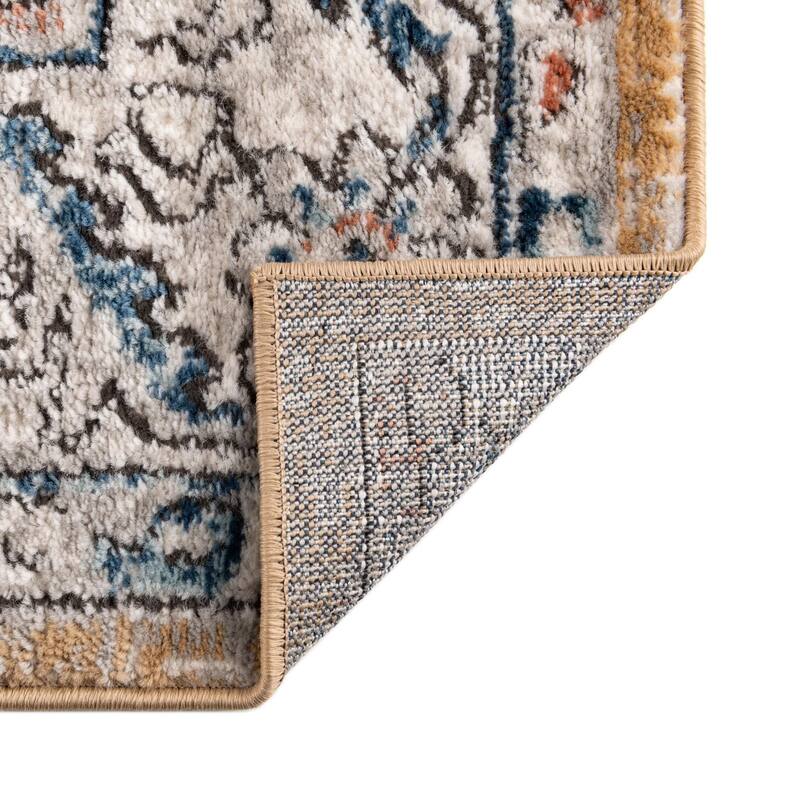 Traditional Jeopok Collection Area Rug