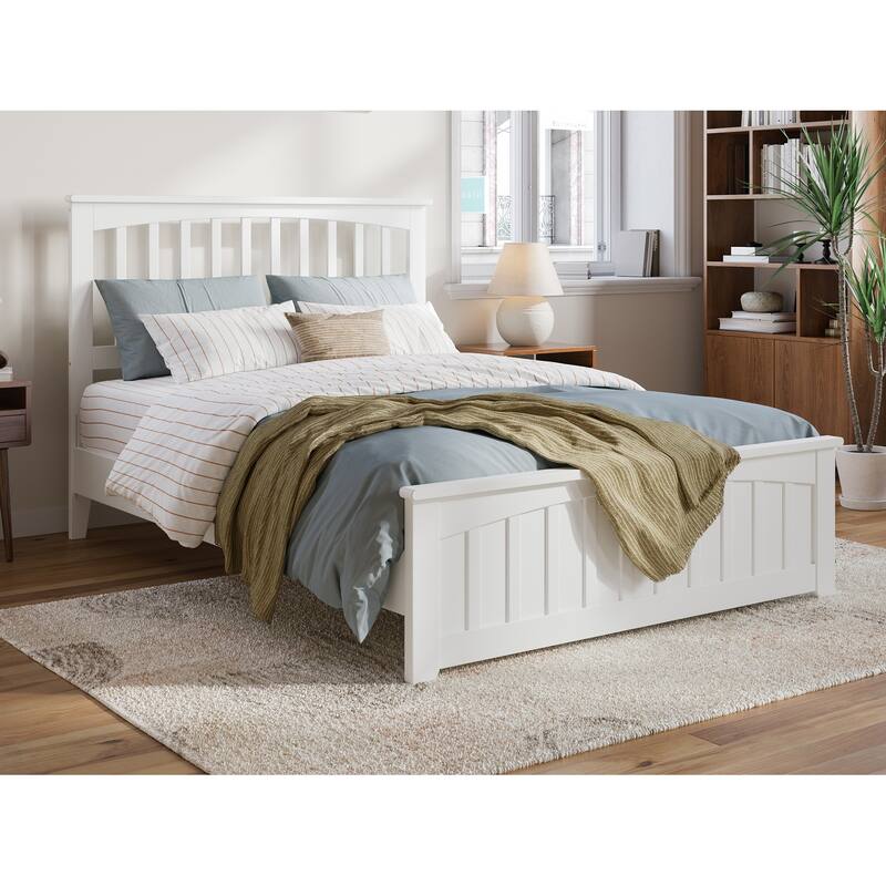 Becket Solid Wood Low Profile Platform Bed with Matching Footboard - White - Full