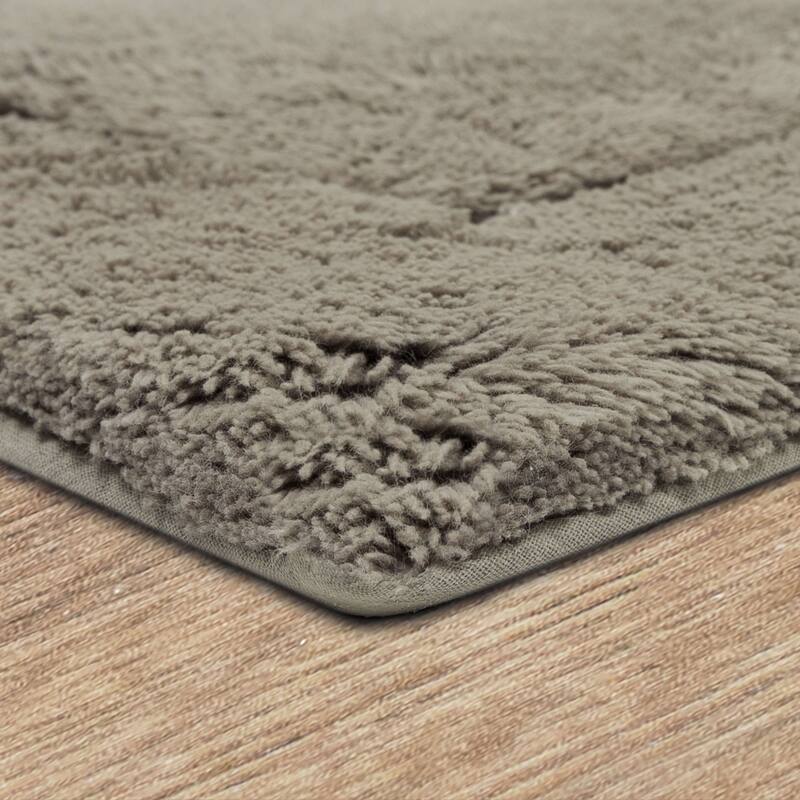 Mohawk Home Regency Bath Rug