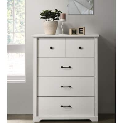 Elara 32"W 4-Drawer Chest with Black Handles
