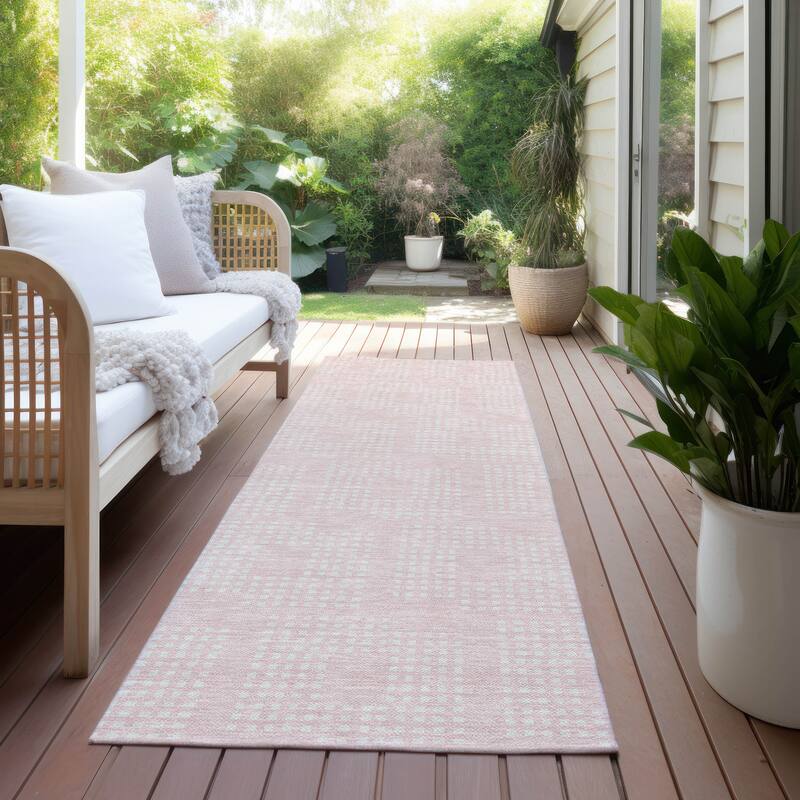 Machine Washable Indoor/ Outdoor Chantille Houndstooth Modern Rug - Pink - 2'3" x 7'6"