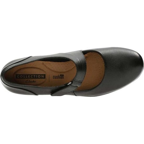 clarks collection soft cushion shoes