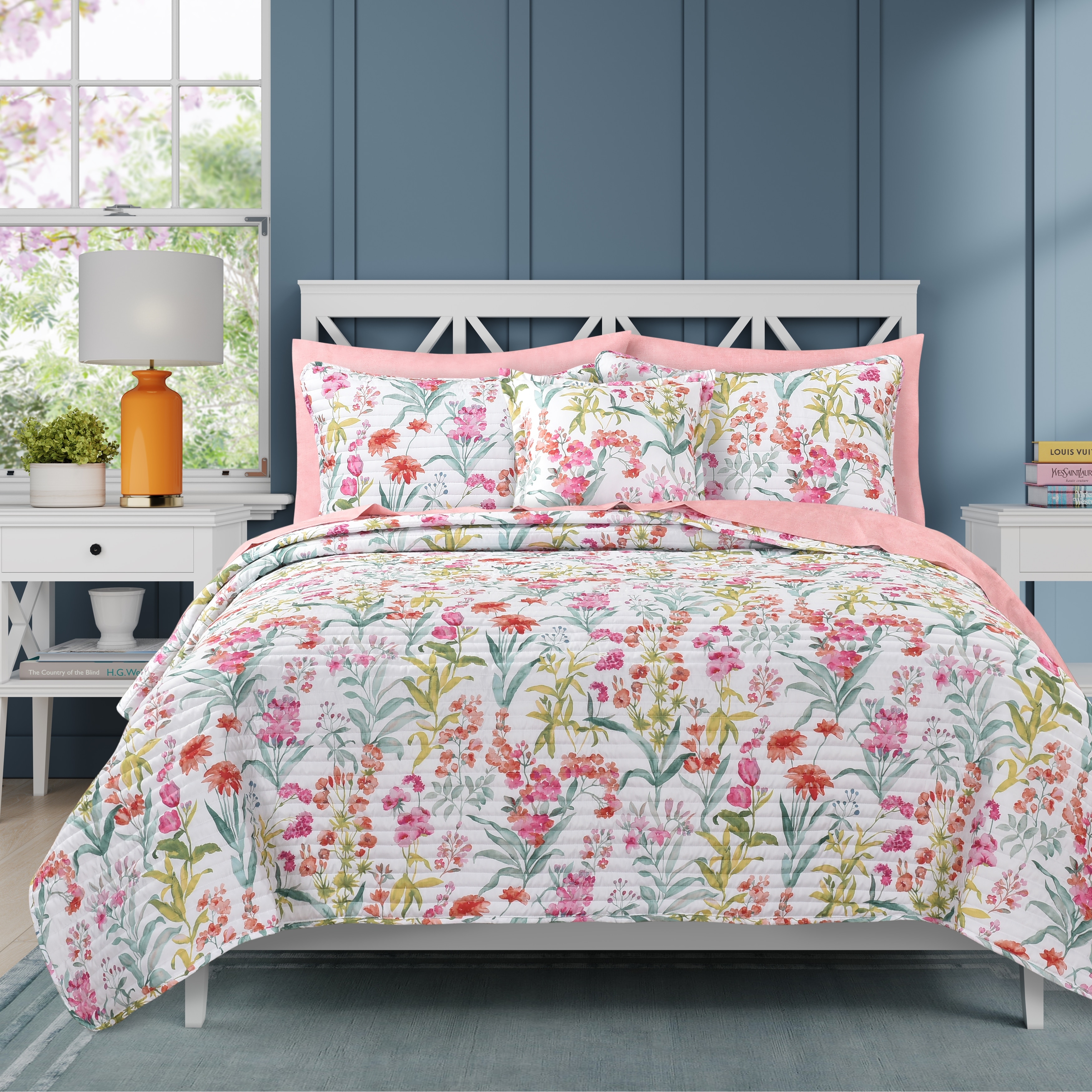 J. Queen Tallulah Floral Quilt Set