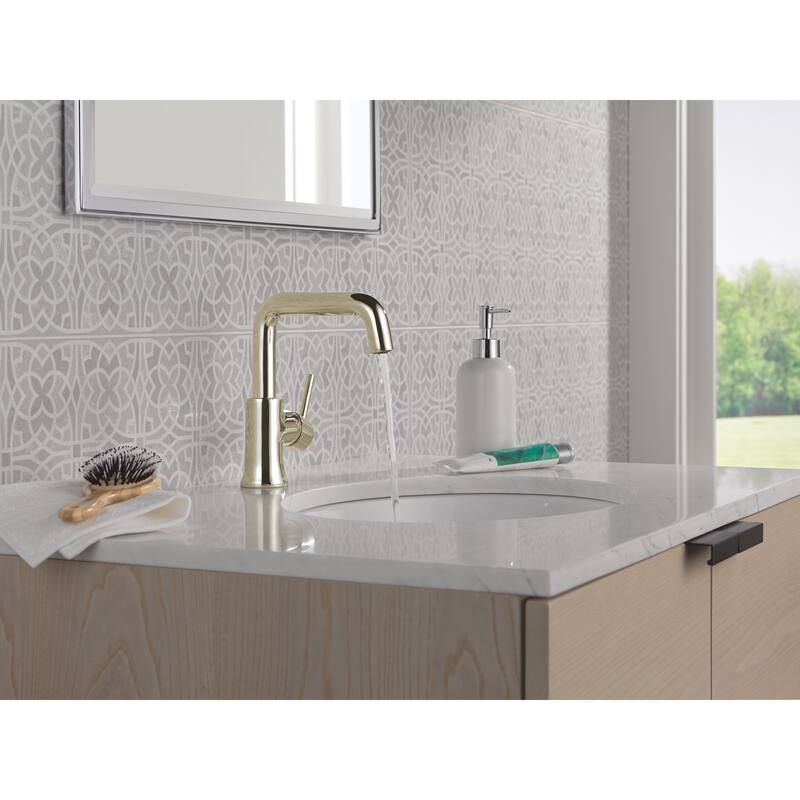 Delta 554HAR-DST Trinsic 1.2 GPM Single Hole Bathroom Faucet with Push
