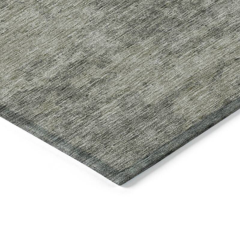 Machine Washable Indoor/ Outdoor Chantille Distressed Traditional Rug