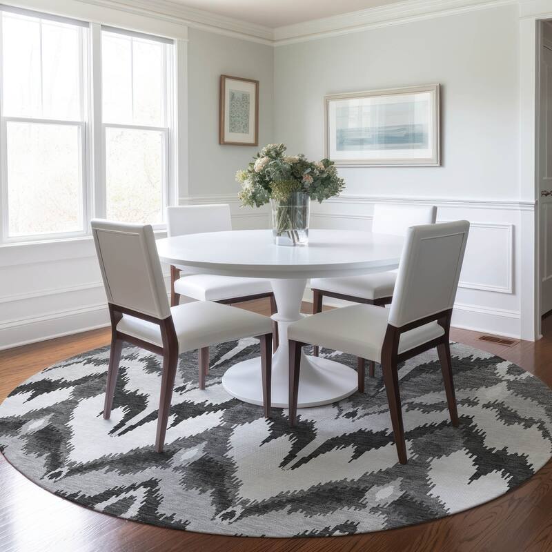 Machine Washable Indoor/ Outdoor Chantille Boho Ikat Rug