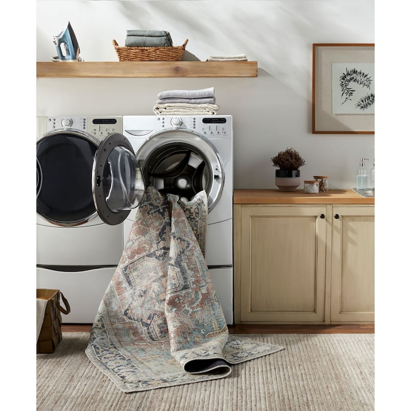 Livabliss Kemer Traditional Washable Area Rug