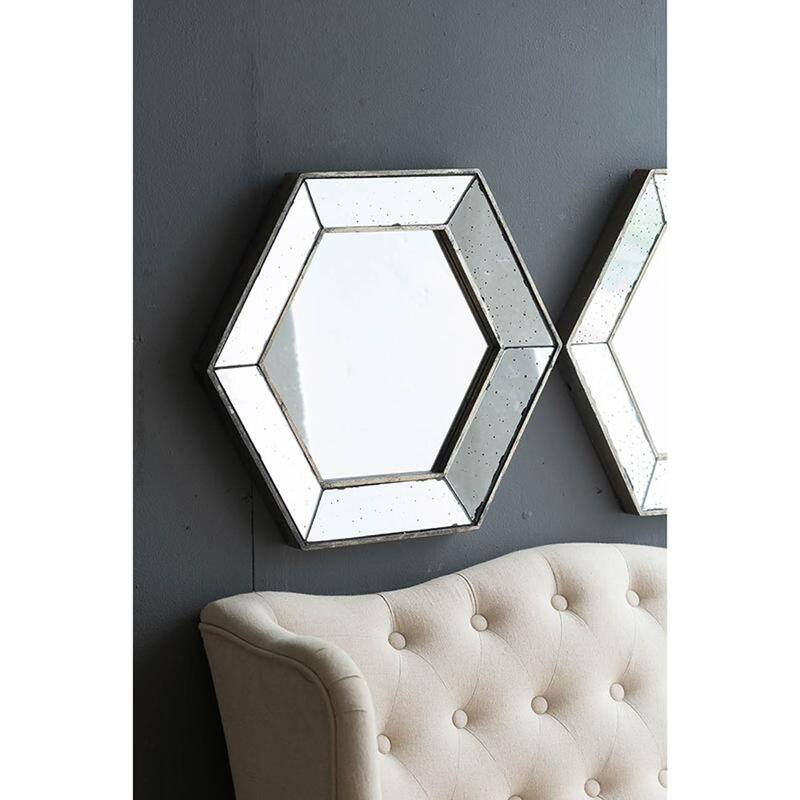 HomeRoots 18" Hexagon Wall Mounted Vintage Style Glass Frame Accent Mirror - 16.5