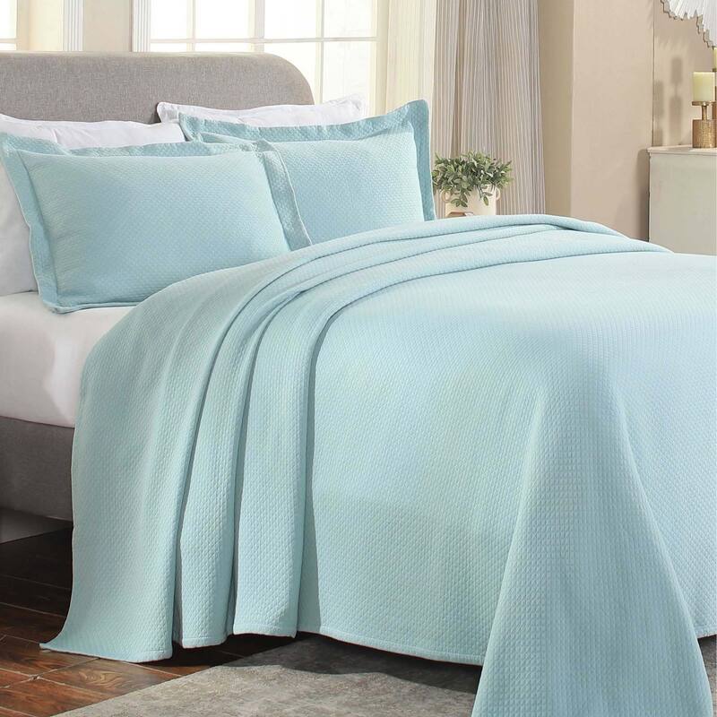 Superior Solitaire Cotton Decorative Bedspread Set