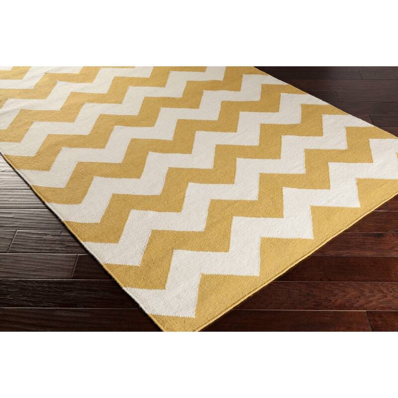 Hand-Woven Zoey Chevron Reverisble Flatweave Wool Rug (2' x 3')