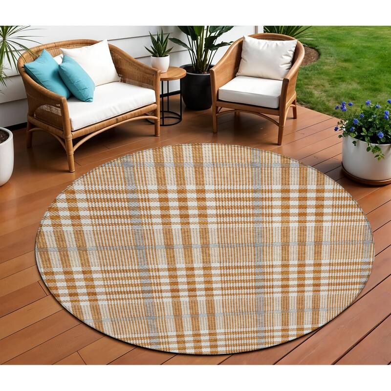 HomeRoots Plaid Transitional Rectangle Outdoor Rug - 8' Round