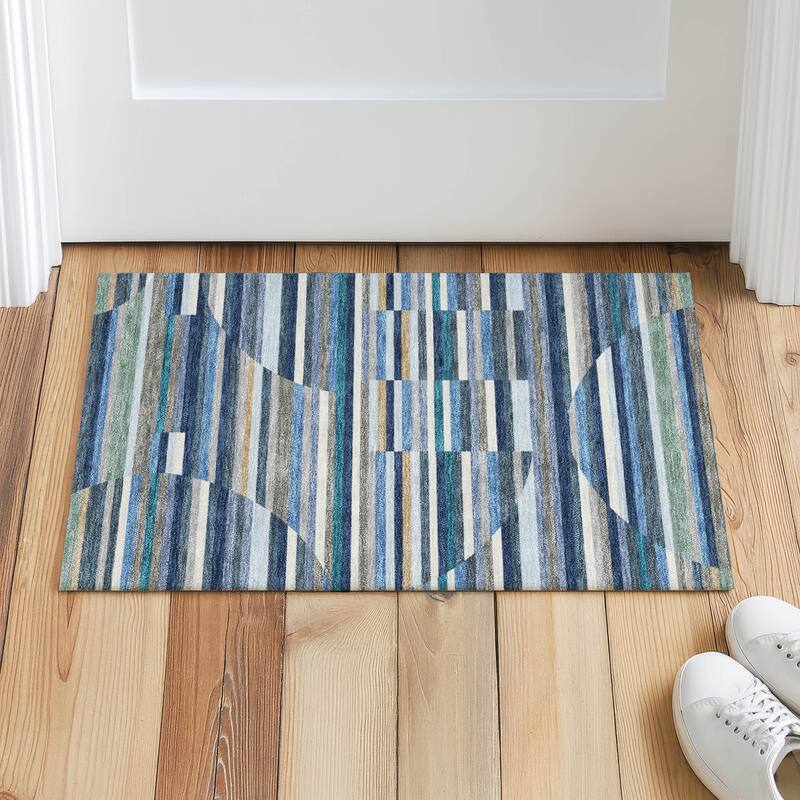Machine Washable Indoor/ Outdoor Modern Cokedale Chantille Rug