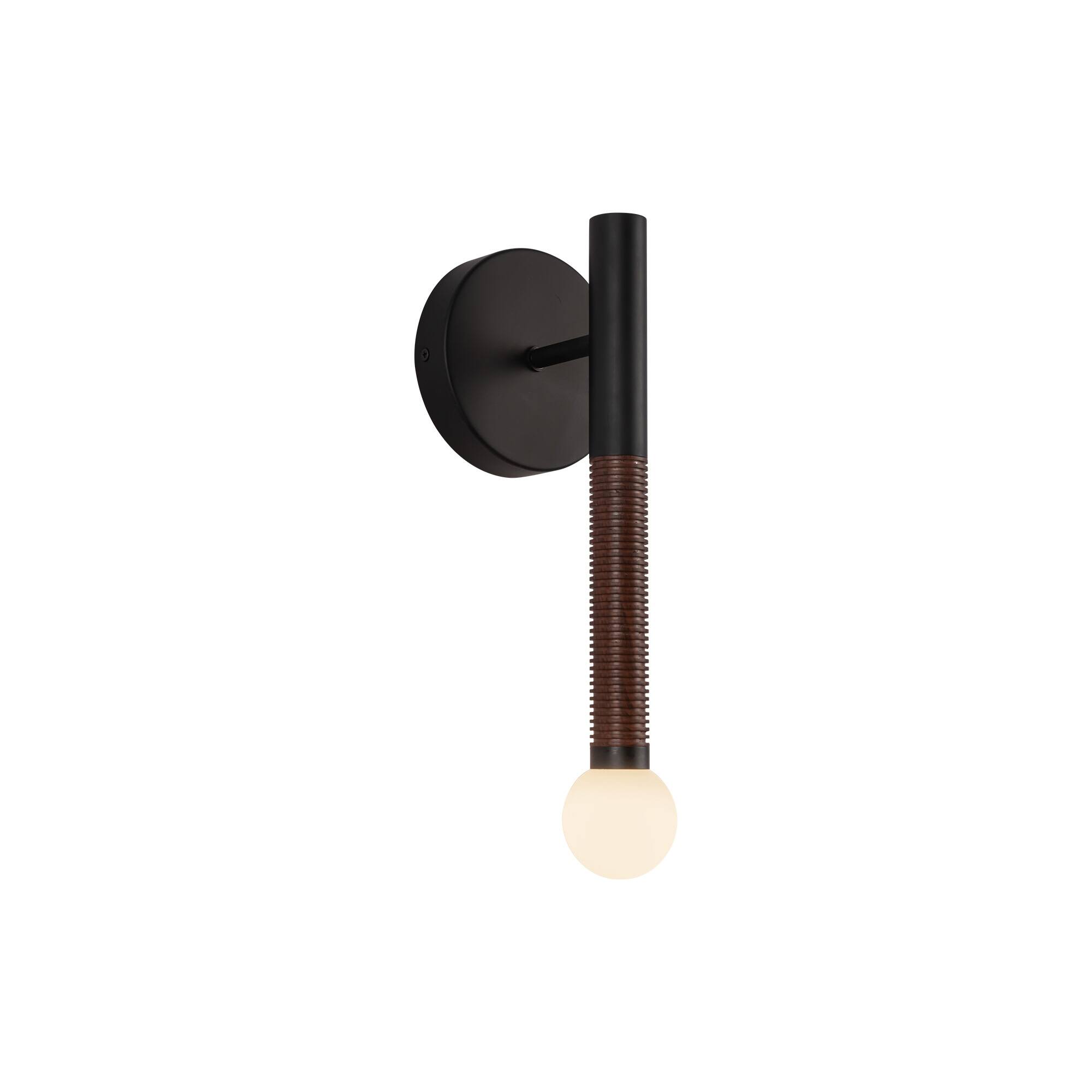 Option Matte Black / Opal Glass