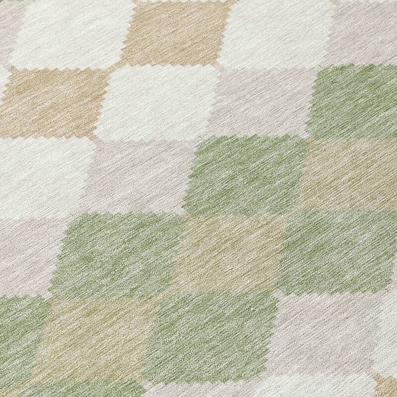 Machine Washable Indoor/ Outdoor Modern Mosaic Chantille Rug