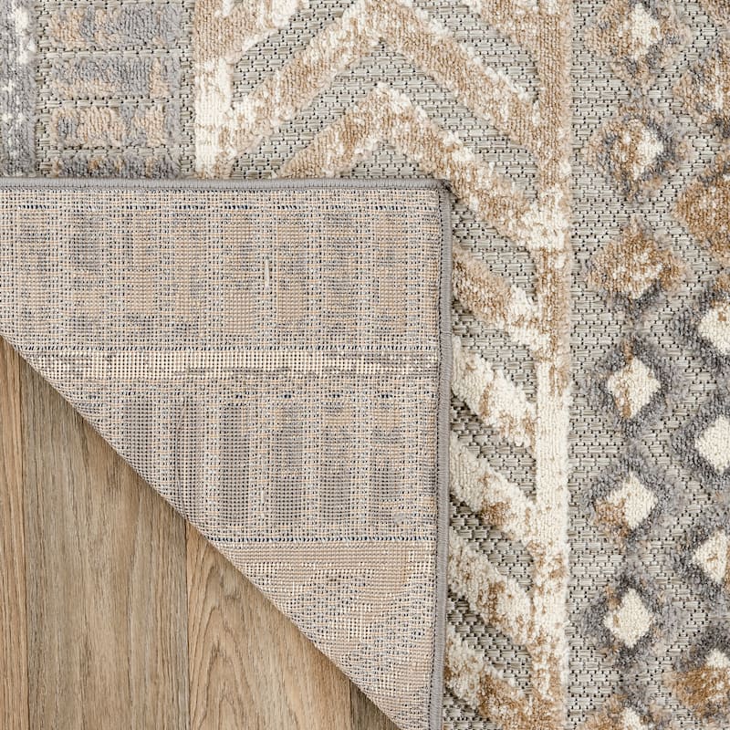 World Rug Gallery Distressed Geometric Indoor/Outdoor Area Rug