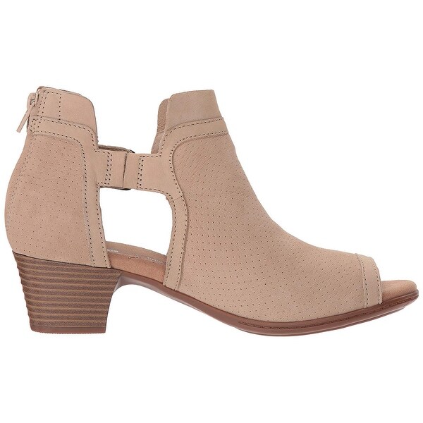clarks women's valarie kimble heeled sandal