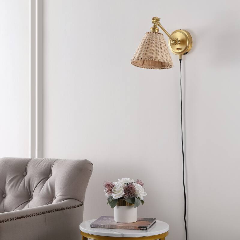 SAFAVIEH Lighting Oswynn Wall Sconce (Set of 2) - Brass/Natural Rattan - 8"W x 15"D x 10"H