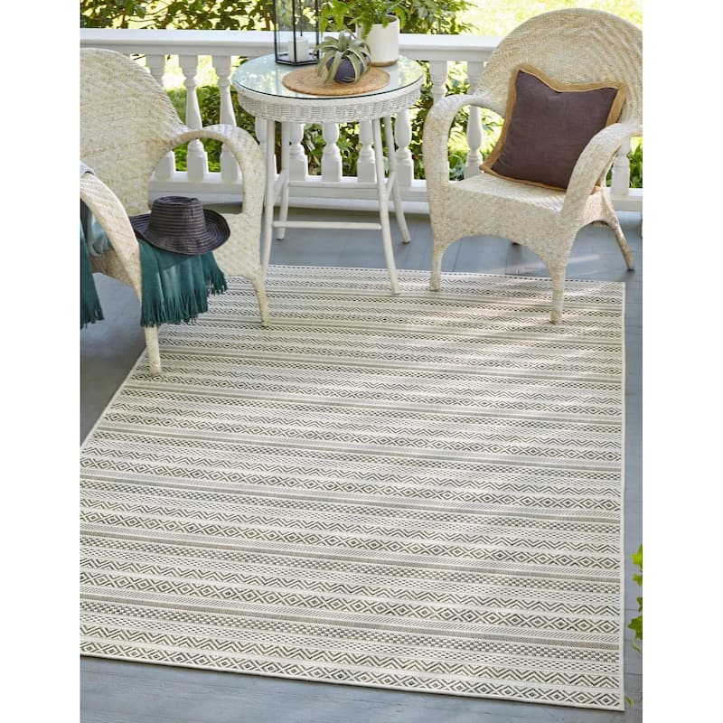 Outdoor Laaset Collection Area Rug - Green - 10'x13'