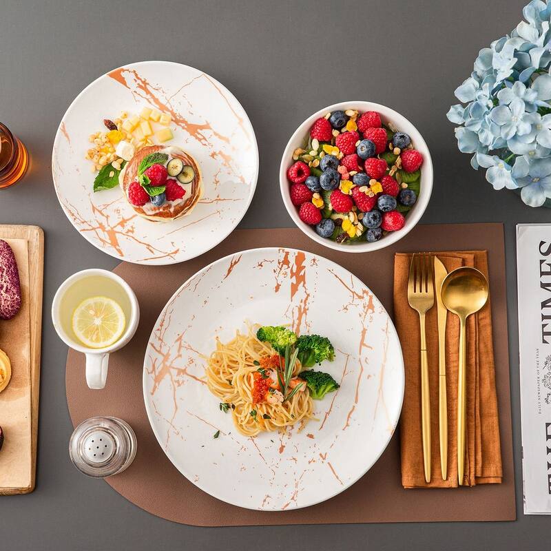 LOVECASA 16-Piece Porcelain Color Glaze with Gold Dinnerware Set