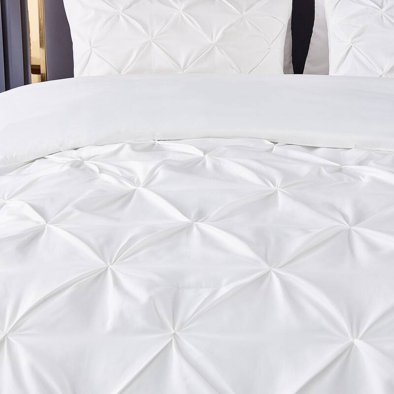 8 Pieces Pintuck Comforter Set