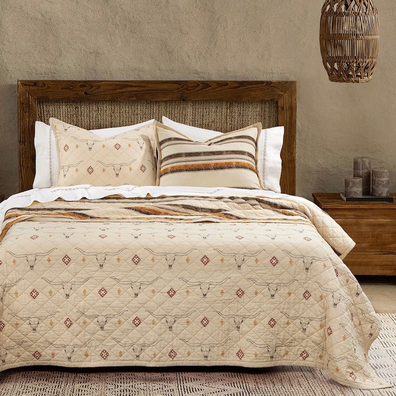 Paseo Road Maverick Longhorns Rustic Western Skull and Vintage Stripes Pattern 3 Piece Reversible Quilt with Pillow Shams
