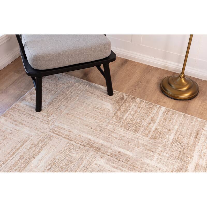 Intense Collection Transitional Abstract/Geometric Pattern