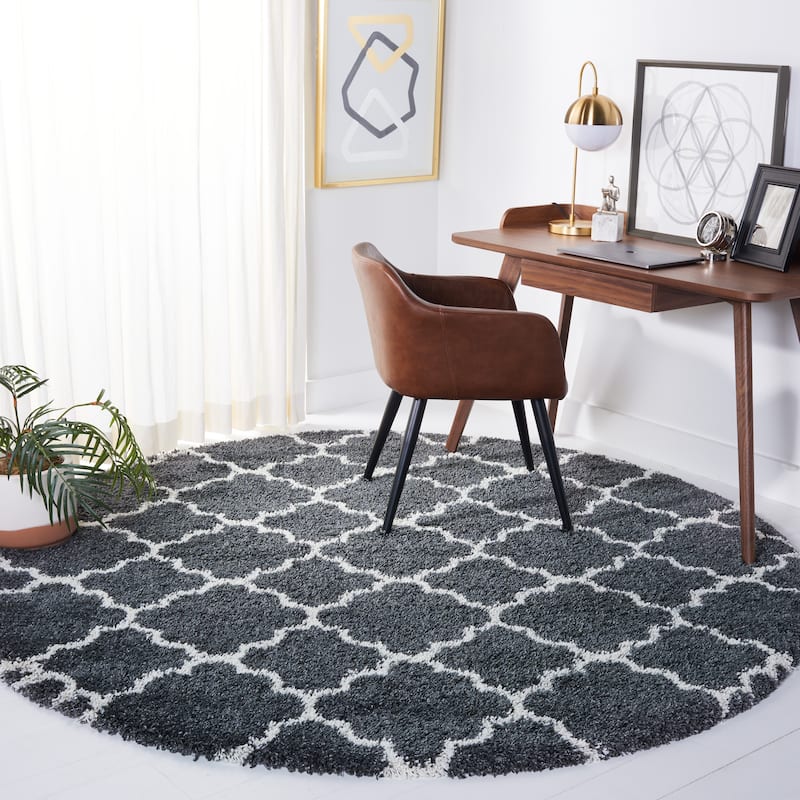 SAFAVIEH Hudson Shag Jeryl Glam Trellis 2-inch Area Rug - 7' Round - Dark Grey/Ivory
