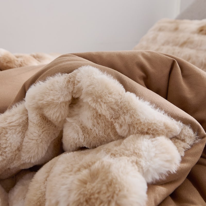 Chunky Bunny Spotty Yoga - Coma Inducer® Comforter - White Tan