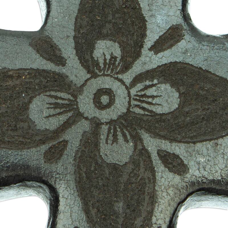 Novica Handmade 'Little Flower Of Luck' Barro Negro Wall Cross