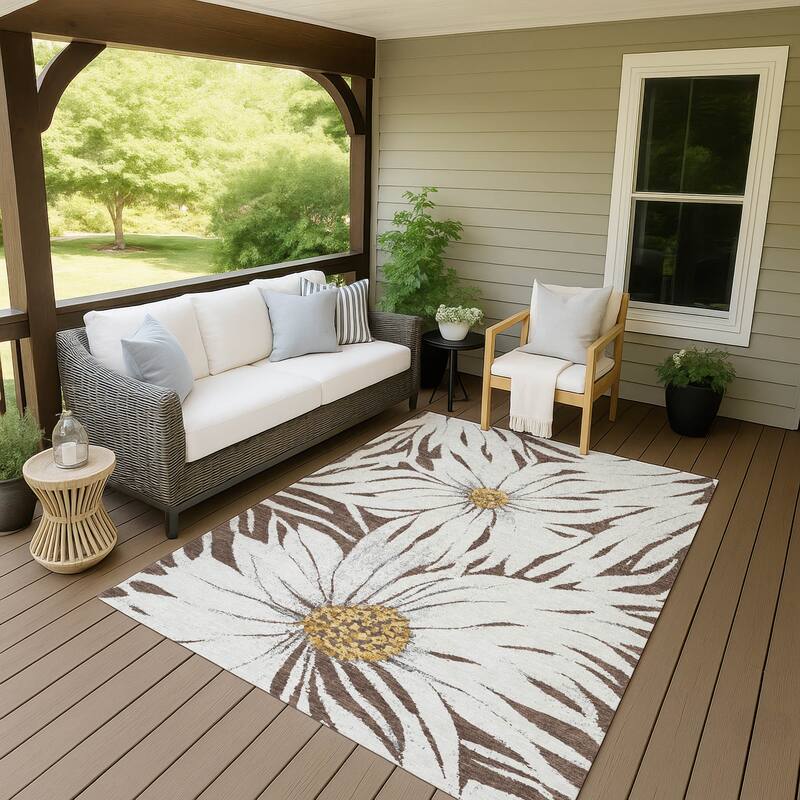 Machine Washable Indoor/ Outdoor Floral Chantille Rug - Brown - 3' x 5'