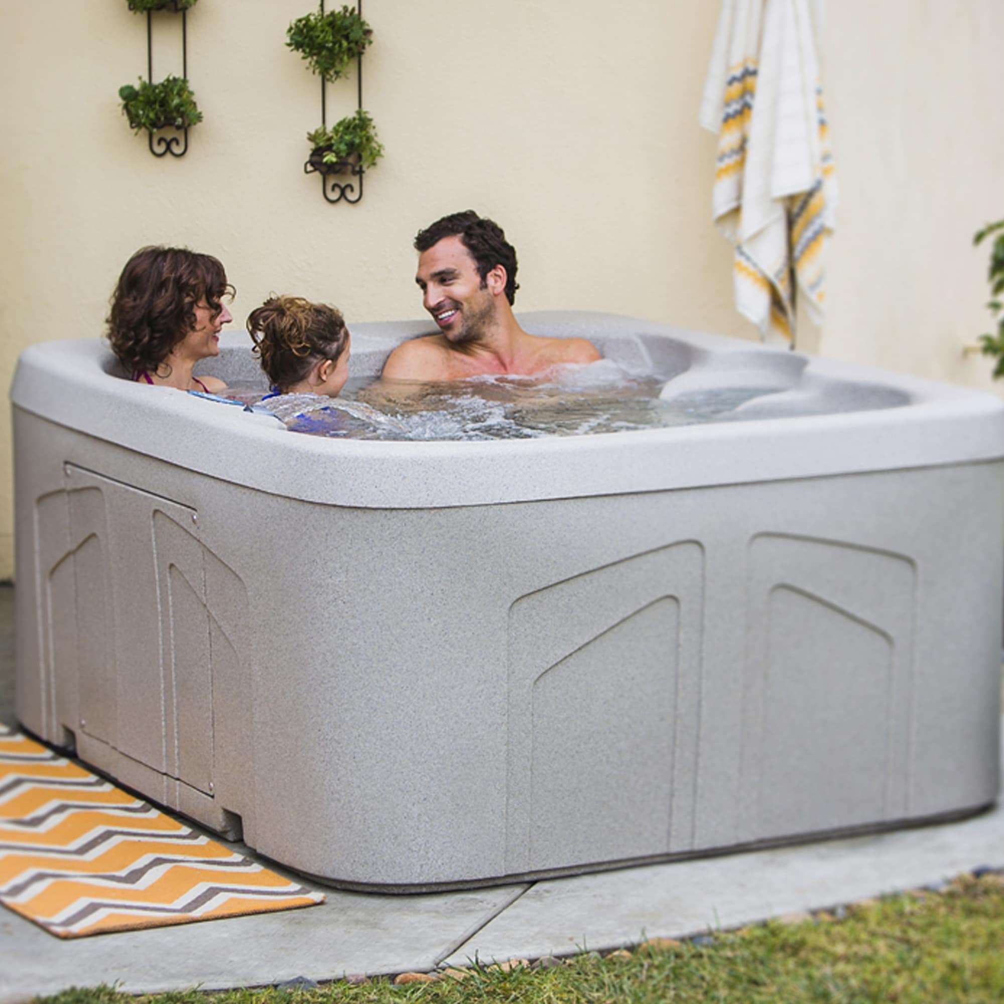 Lifesmart LS100DX 4-Person 20-Jet 110v Plug and Play Spa with Waterfall