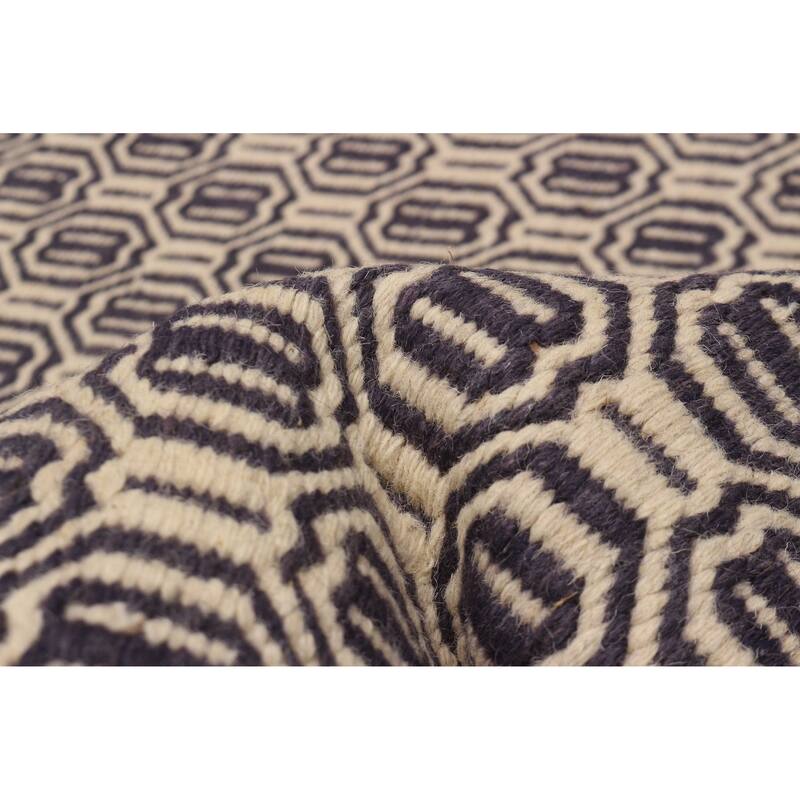 Nevada Cream, Purple Kilim 5'0" x 7'8" - 5'0 x 7'8