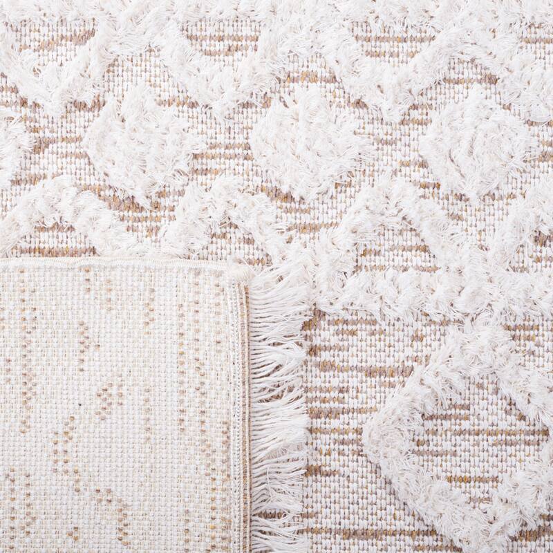 SAFAVIEH Augustine Tahmina Moroccan Boho Fringe Rug