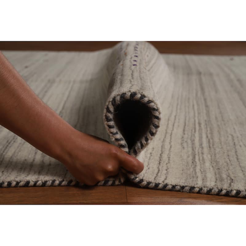 Hand Knotted Oriental 100% Wool Carpet Tribal Animal Pictorial Beige & Ivories Gabbeh Area Rug - 8' 10'' X 6' 1''