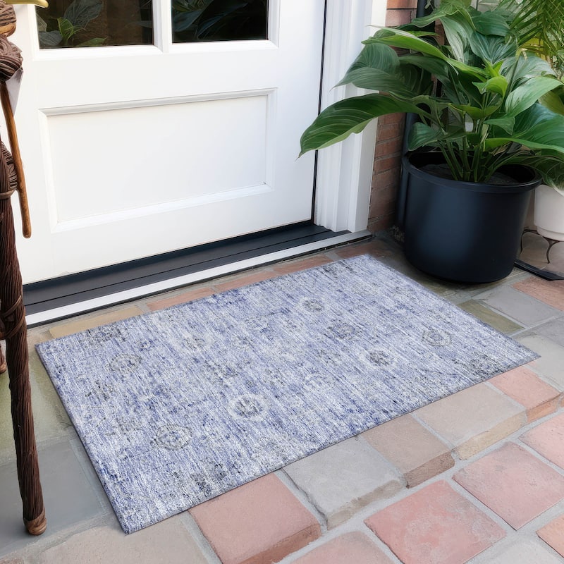 Machine Washable Indoor/ Outdoor Vintage Traditional Chantille Rug