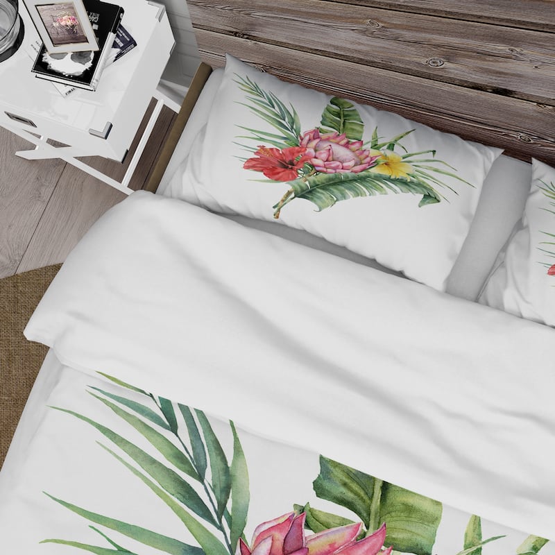 Designart 'Flowers Bouquet With Protea Hibiscus Plumeria' Traditional Duvet Cover Set